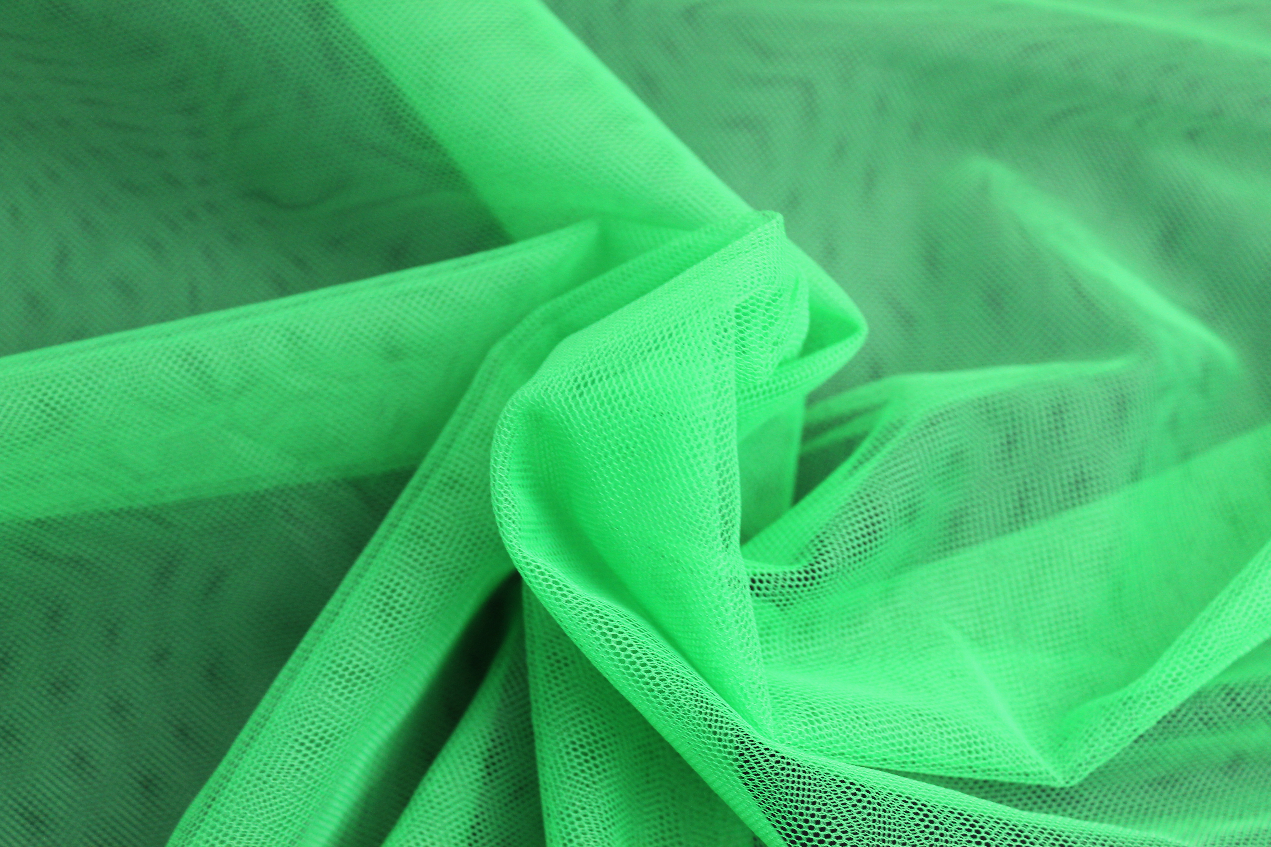 NYLON TULLE - EMERALD (740)